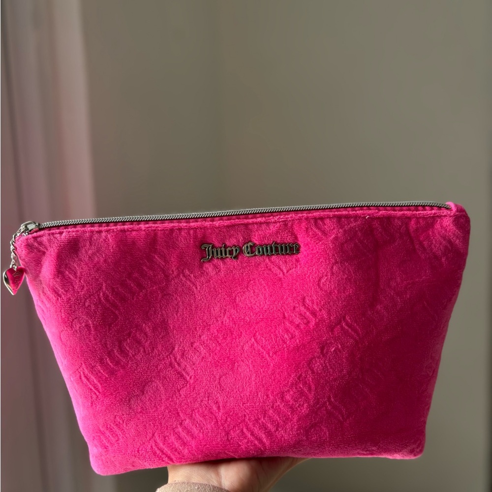 🔴 5 x $19 | Juicy Couture Pink Cosmetic Bag - Picture 3 of 6